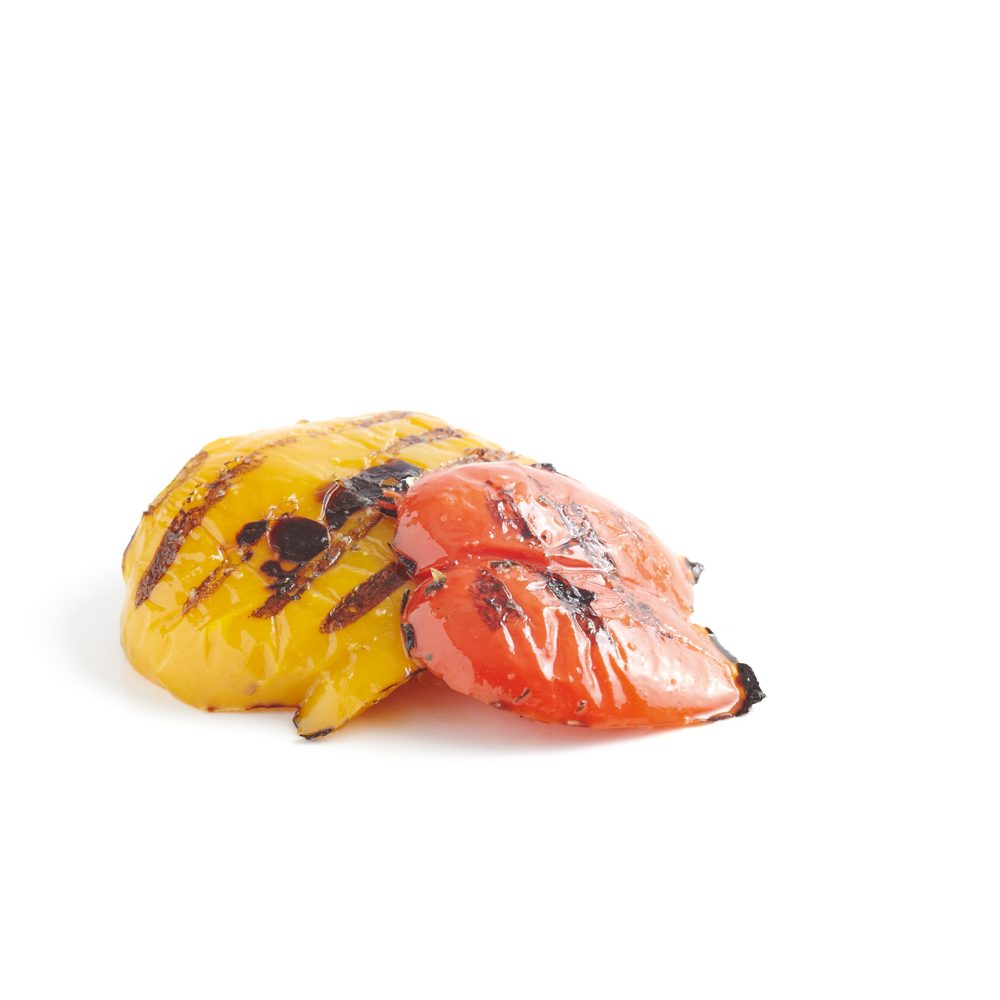 Frische Paprikafilets gelb und rot vom Grill in Öl