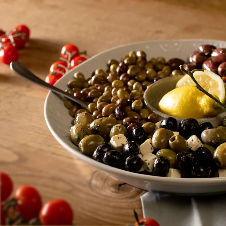 Gemischte / Gefüllte Oliven